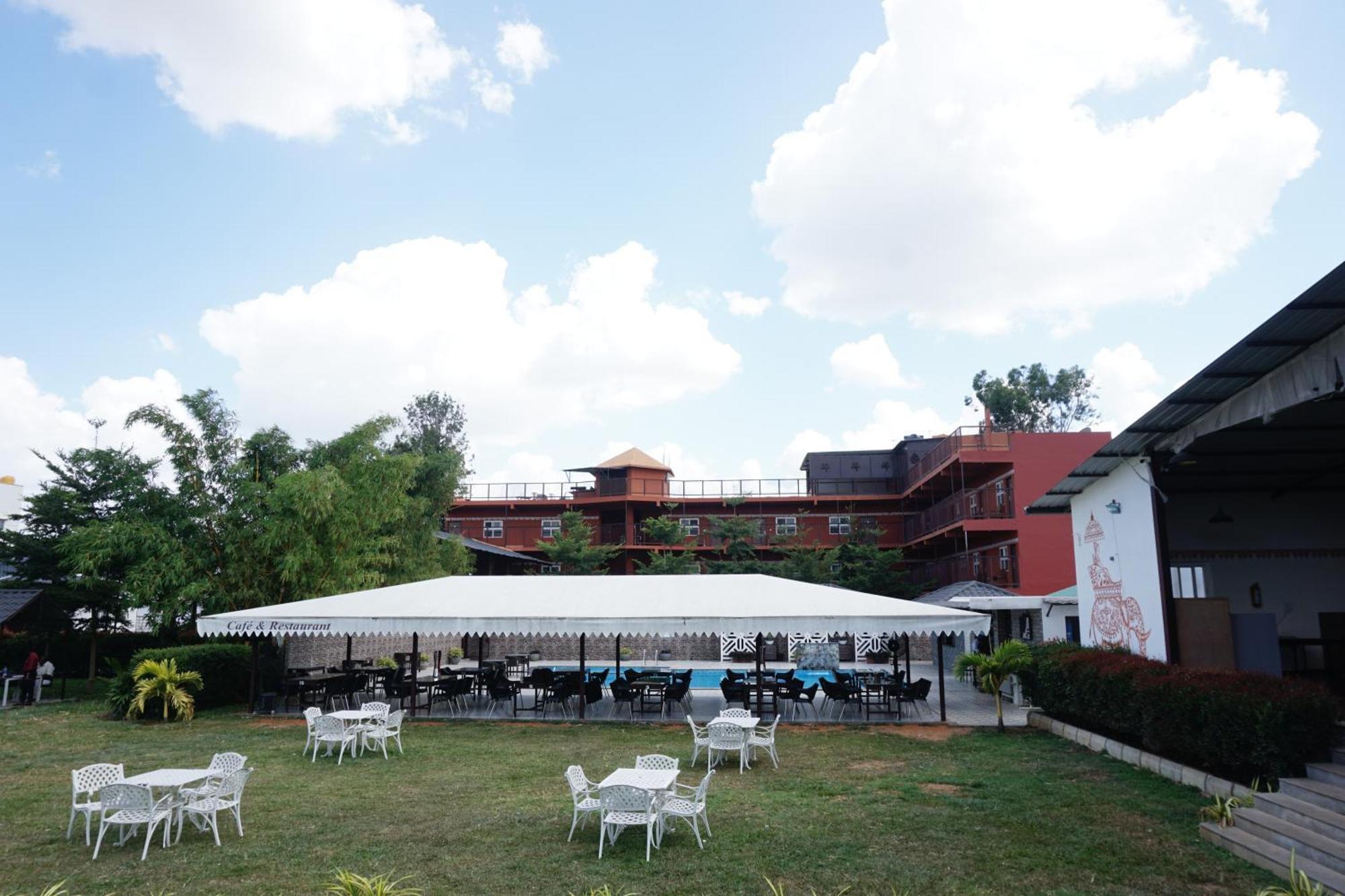 Vistar Resort & Hotels Kammasandra Buitenkant foto