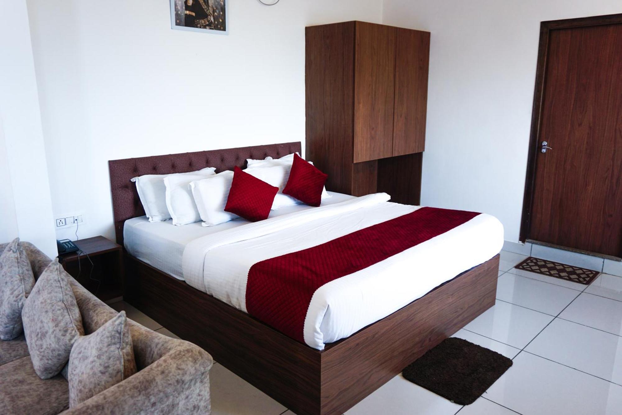 Vistar Resort & Hotels Kammasandra Buitenkant foto