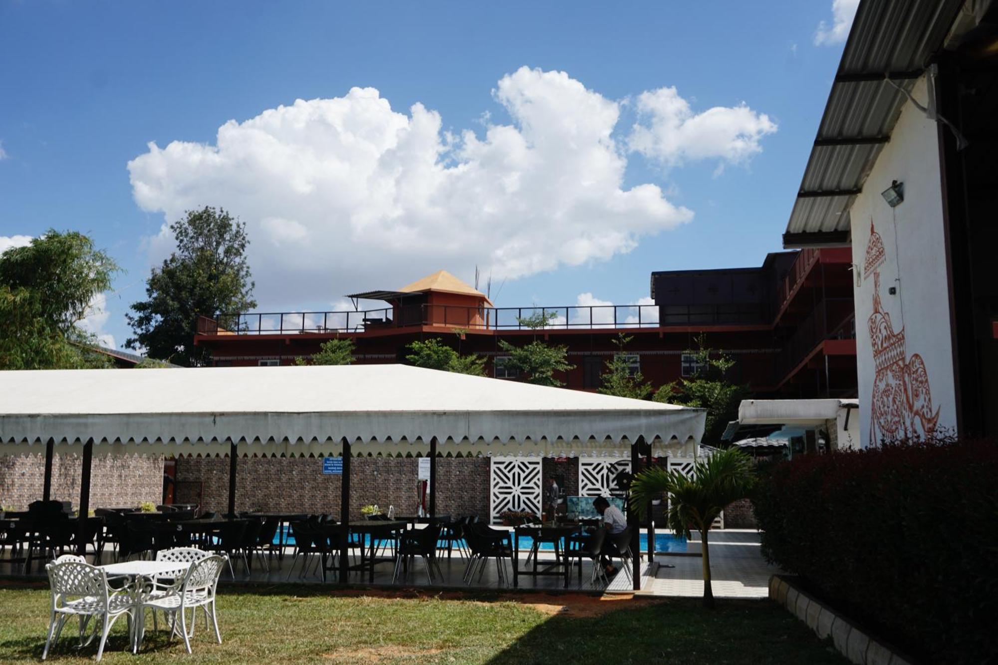 Vistar Resort & Hotels Kammasandra Buitenkant foto